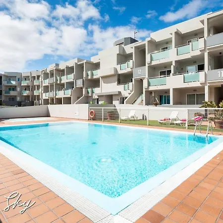 Sun 335 Blue Sky By Rentalfue Apartment