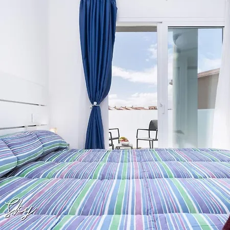 Sun 335 Blue Sky By Rentalfue Apartment *
