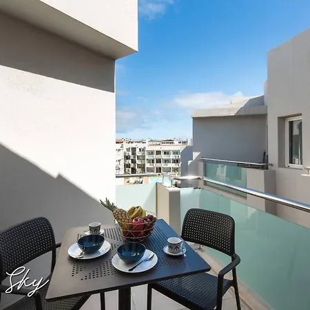 Sun 335 Blue Sky By Rentalfue Apartment